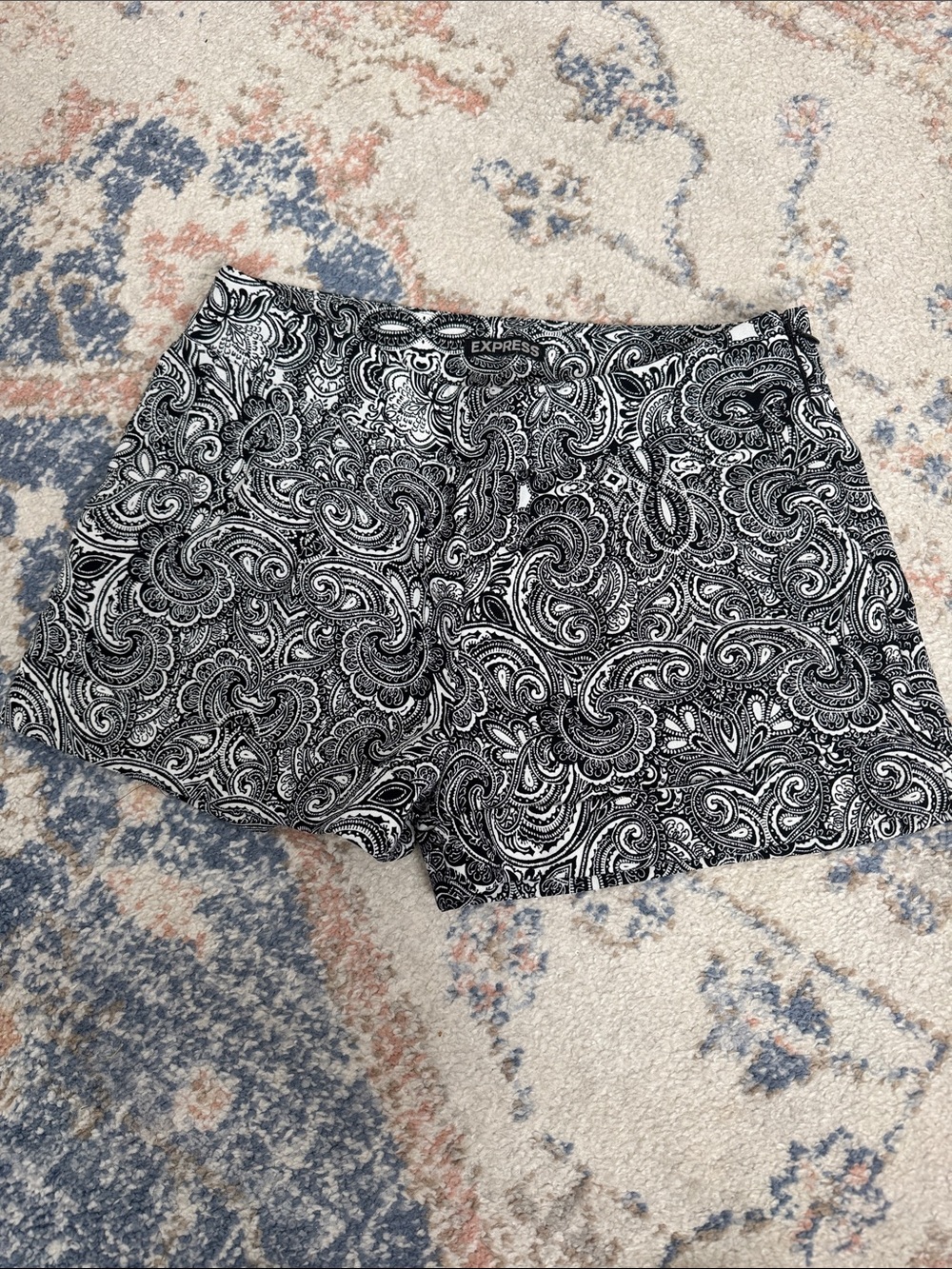 Express Black & White Paisley High-Rise Shorts